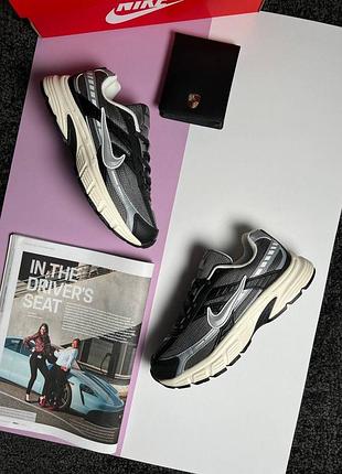 Жіночі кросівки nike initiator grey black beige