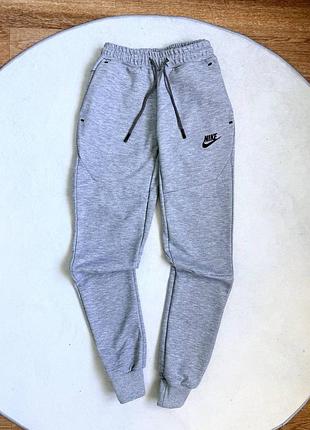 Штани nike tech fleece