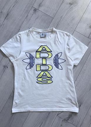 Футболка adidas