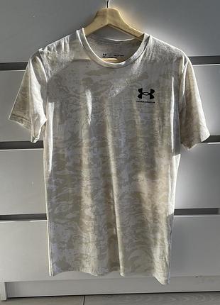 Оригінальна спортивна футболка under armour abc camo ss чоловіча розмір xs камуфляж