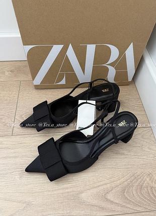 Чорні босоніжки з бантом zara