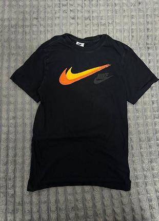 Футболка  nike