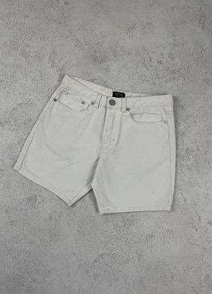 Базові короткі білі джинсові шорти boohooman