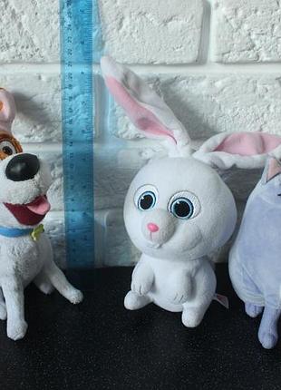 Корица софа хлоя, макс и зайчик снежок секреты домашних животных the secret life of pets