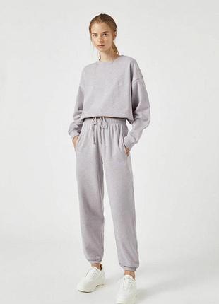 Комплект теплий спортивний з джогерами та кофтою від pull&bear
