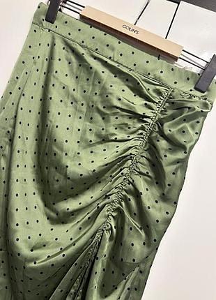 Гарна спідниця з розрізом від zara