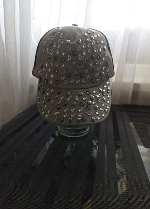 Бейсболка жіноча