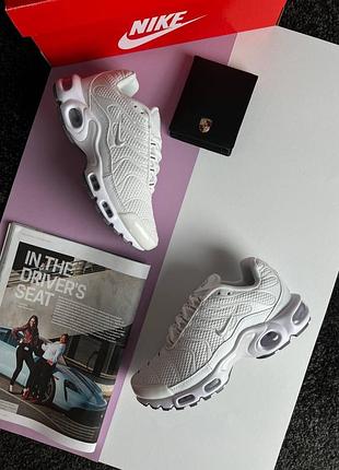 Жіночі кросівки nike air max plus white silver