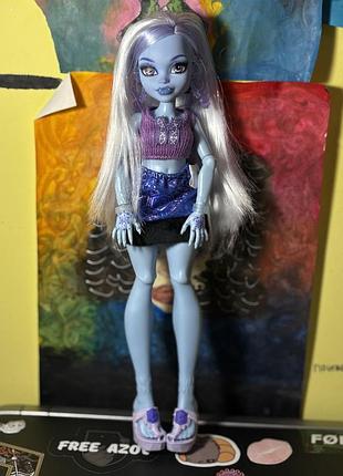 Monster high self-scare secrets еббі бомінейбл