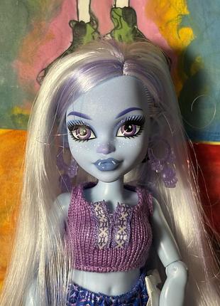 Monster high self-scare secrets еббі бомінейбл 2