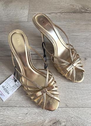 Золоті босоніжки zara 2300/810/091