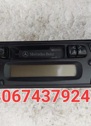 Штатна магнітола mercedes w168, а1688200186 з кодом