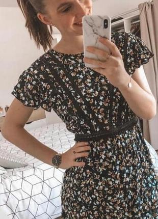 Легкое черное мини платье в цветочный принт zara
💫💫💫💫💫💫💫💫💫💫💫💫💫