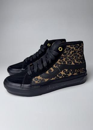 Кеди для дівчини cher strauberry x vans skate sk8-hi decon