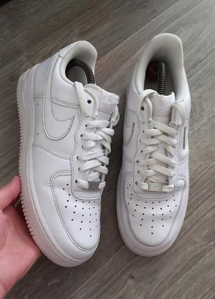 Фирменные кроссовки nike air force