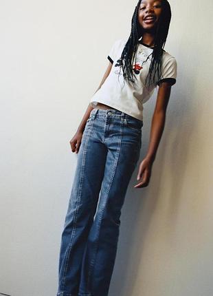 Джинси крою boot-cut із нашивками у формі зірок zara 4794, 4721 (4676/601/400)