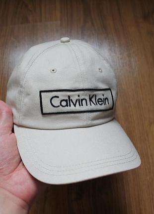 Бежева бейсболка унісекс кепка бавовняна calvin klein