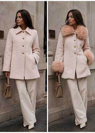 Розовое пальто со съёмным мехом signature collection