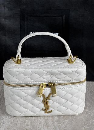 Сумка yves saint laurent gaby vanity bag matt белый есть