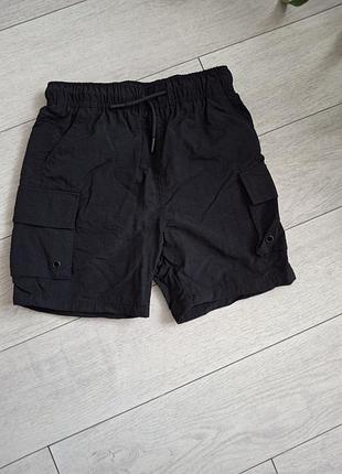 Фирменные шорты от primark,