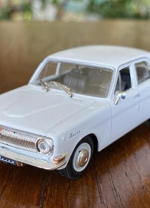 Модель автомобиля газ-24 волга 1:43 deagostini