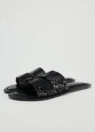 Новые черные кожаные шлепанцы zara 35 размер 🔥