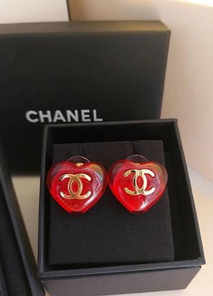 Сережки сердечки від chanel, франція 2021 рік