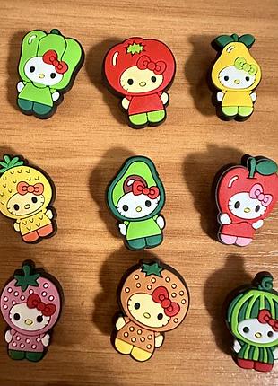 Набір прикрас hello kitty фрукти джибітсів для взуття крокс/сабо 9 шт