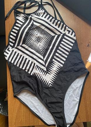 Купальник написано 2xl (48-50р)
