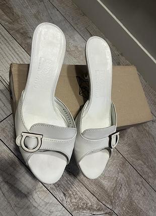 Мюлі salvatore ferragamo шкіра