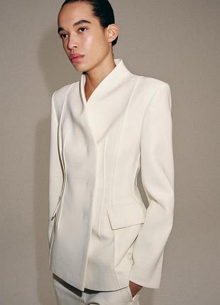 Новий білий приталений піджак zara зара zw collection xs 3736/045/712