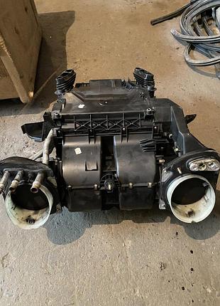 Корпус обігрівача bmw e39 (8385923)