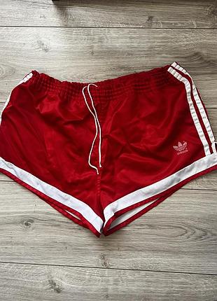 Вантажні шорти adidas 80-х років