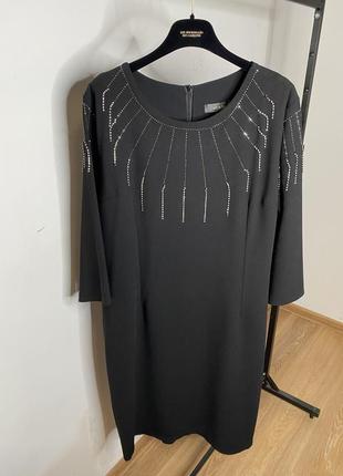 Нарядное чёрное женское платье со стразами3 фото