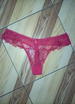 Изысканные ажурные трусики стринги