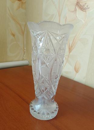 Кришталева ваза 2