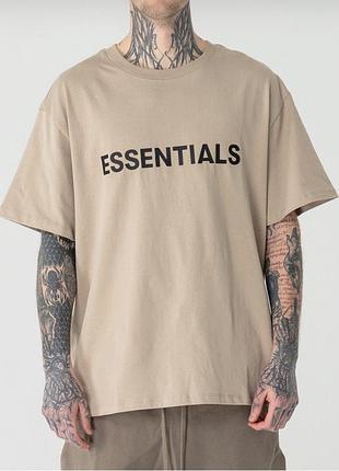 Футболка essentials