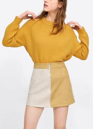 Жіноча двоколірна мініспідниця zara з екошкіри на блискавці s