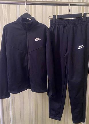 Спортивний костюм nike
