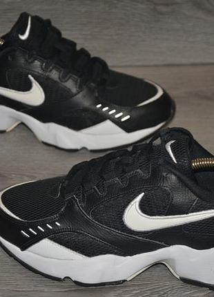 Продам кроссовки фирма nike air heights.
