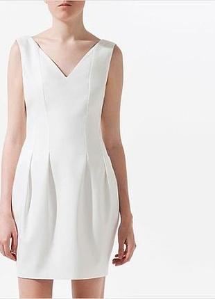 Сукня жіноча zara білого кольору s