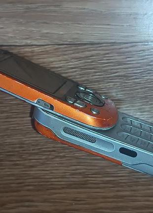 Телефон sony ericsson 550i volkmann 8