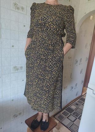 Яркое стильное платье
