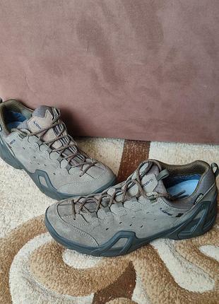 Кросівки lowa orlando gtx lo. 40 розмір, сірого кольору, з мембраною, для трекінгу, хайкінгу та повсякденного використання