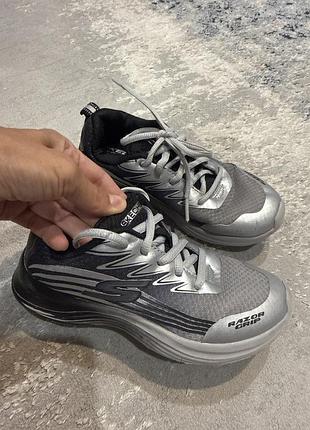 Кросівки для хлопчика skechers 30 р