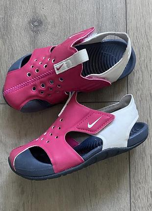 Босоніжки nike 23р. оригінал