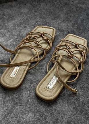 Primark босоніжки 37
