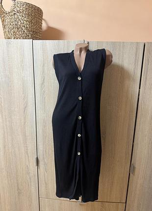 Чорна трикотажна сукня zara на ґудзиках, s/m