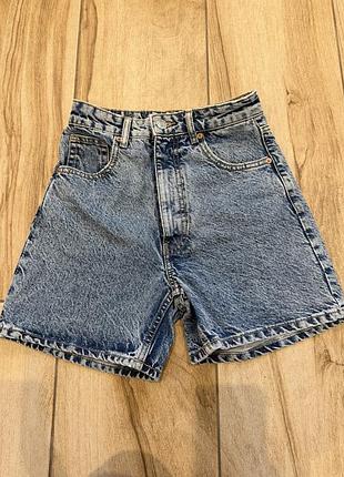 Джинсові шорти жіночі zara світло-блакитні, розмір eur 32 / usa 0 / mex 22. матеріал: денім. виробник: бангладеш. стан: б/в, хороший