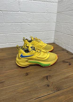 Чоловічі кросівки nike freak 42